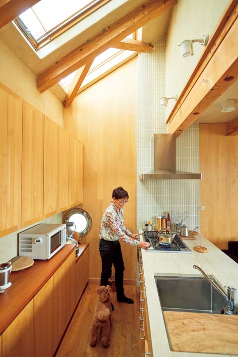 天窓のあるキッチン