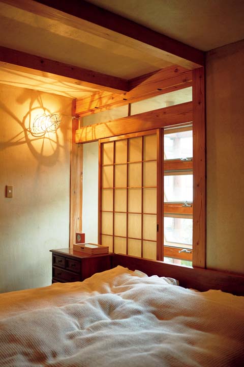 和洋折衷の寝室
