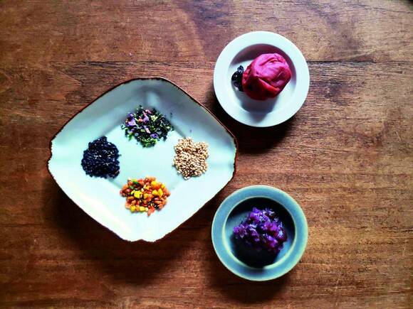 梅干し、漬物、ゴマなど