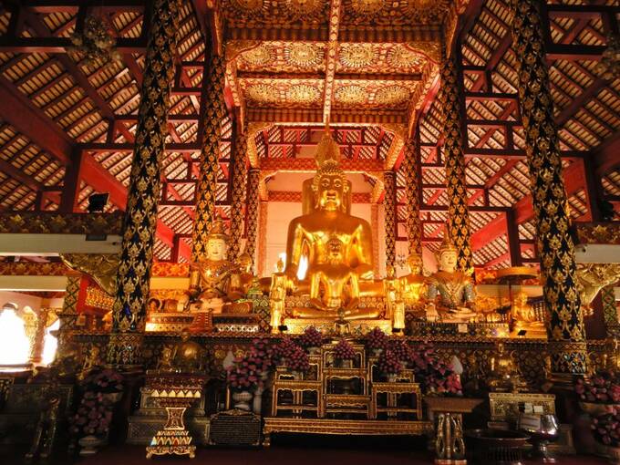 旧市街には美しい風情が残ります