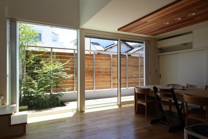 壁収納があるキッチン