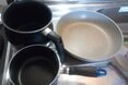 50代ふたり暮らし、フライパンと鍋は「3個」で十分だった。キッチンを広く使うための4つの工夫