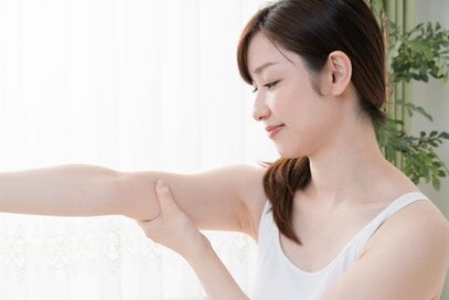 肩こりや花粉症…体の不調は「ツボ押し」で整える。自律神経は“気・血・水”で上向きに