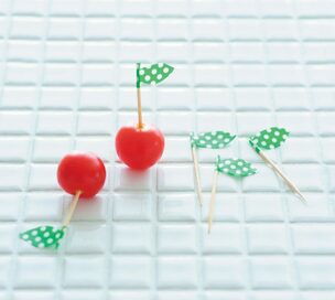 マスキングテープでホームパーティのテーブルをかわいく！お役立ちアイデア7選