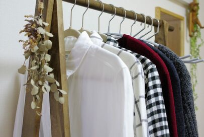 ニトリのハンガーに変えたらクローゼットが超すっきり！人生も変わる！