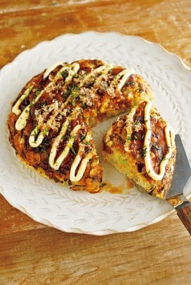 オートミールでつくるお好み焼き。ふわとろでおいしく食べられる