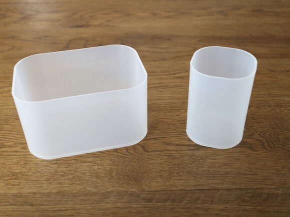 100均の半透明ケース