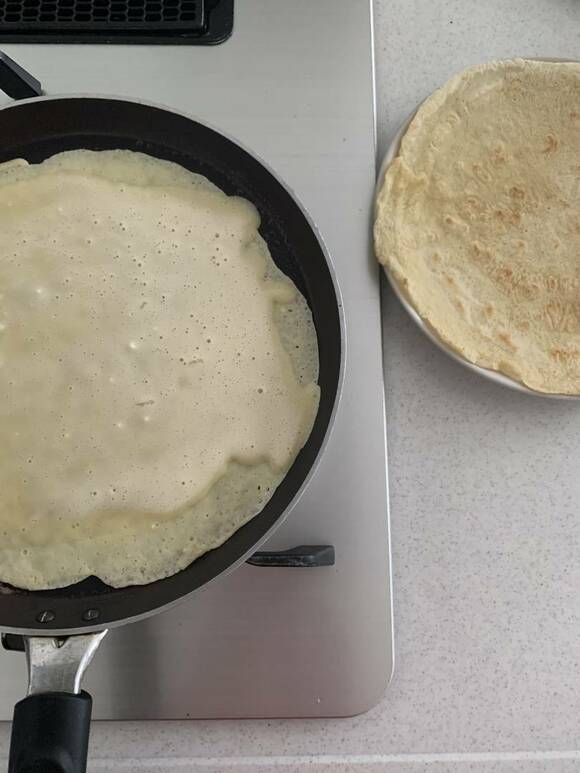 フライパンに薄くしく