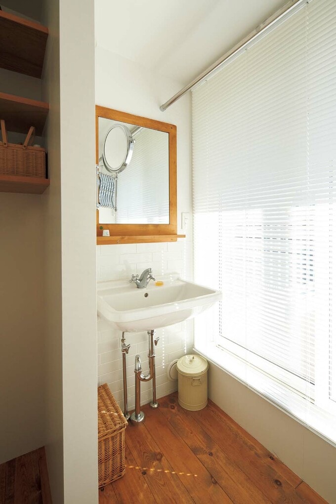 2階住居の洗面室