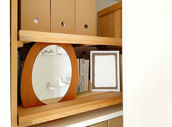 収納スペース内の鏡