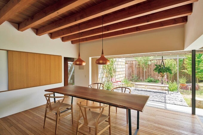 ダイニングテーブル