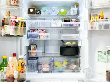 「散らかりにくい冷蔵庫」整理のコツ。年末年始のご馳走や急ないただきものも入る