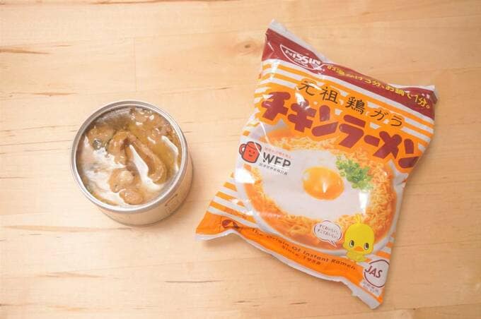 サバ缶とチキンラーメン