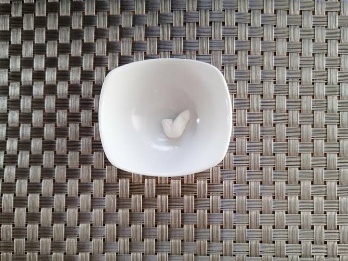 お皿にクリーム