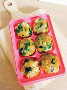 つくりおきしたみそ玉にお湯を注ぐだけで完成！