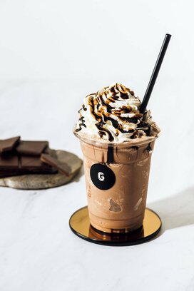 「コンビニのチョコアイス」がチョコフラッペに変身！まるで高級店の味わい