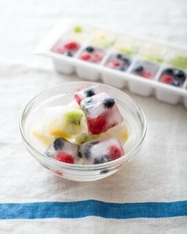 フルーツ氷をつくり置きして夏のドリンクをランクアップ！傷みかけ果物でもOK