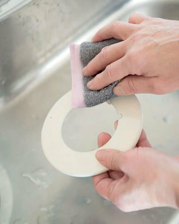 五徳は食器を洗うついでにサッと洗う