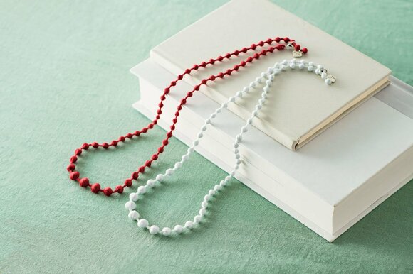 紅白ネックレス