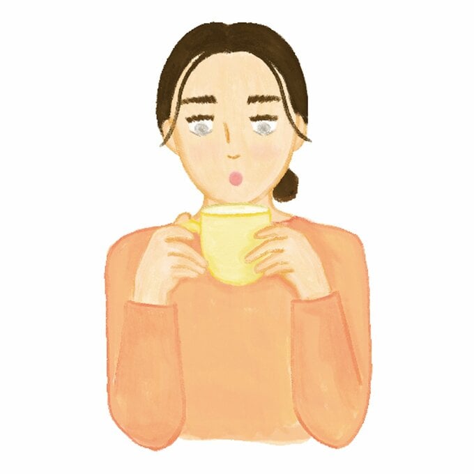 カップを持って飲み物を飲もうとしている女性のイラスト