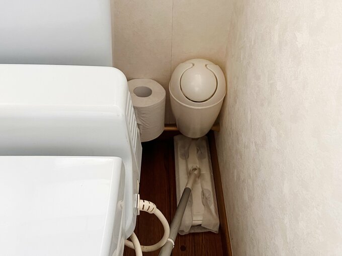 つっぱり棒を使ったトイレ収納