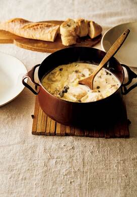 ルウなしで簡単「クリームシチュー」。小麦粉がダマにならないコツも必見