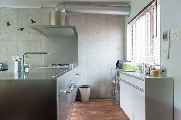 収納スペースはものを見やすく入れて在庫管理もバッチリ