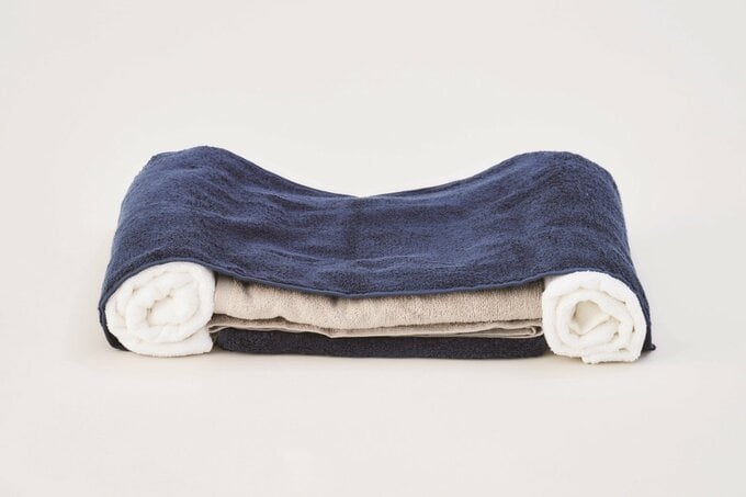 バスタオルにフェイスタオルをかける