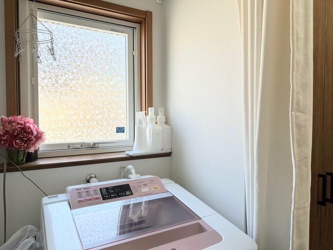 洗面脱衣所の窓