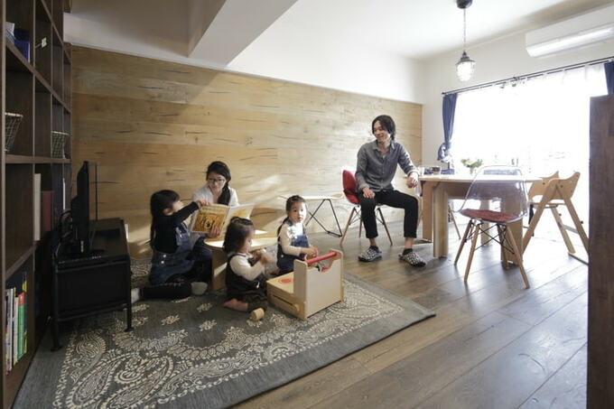 大勢でも囲めるダイニングテーブル