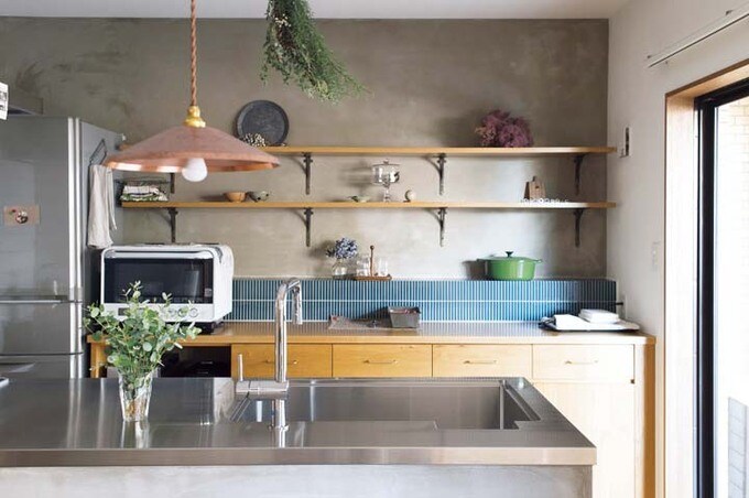 パントリーのおかげですっきりしているキッチン