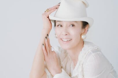 66歳・萬田久子さんの「昔の服」とのつき合い方。手放さずに自分らしく楽しく着こなせばいい