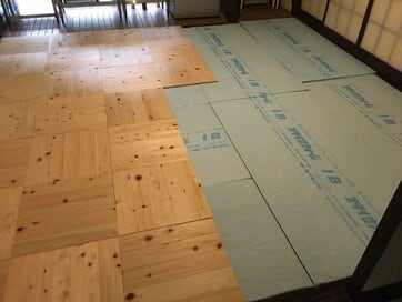 素足で歩きたいから。床材3種類を駆使、DIYリフォームしてみた