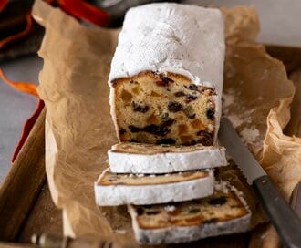 「シュトーレン」はおうちでつくれる。材料を順に混ぜるだけの簡単クリスマスレシピ