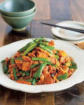 エノキ豚キムチで「腸活」。体が温まり代謝もアップ