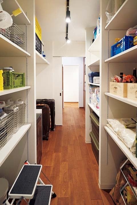 回遊式のパントリー