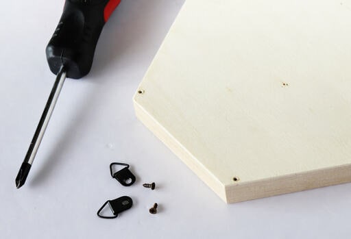 金具を取り外した「木製ヘキサゴンパネル」