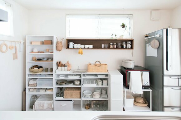 食器棚代わりにカラボを 使えば出し入れがラク