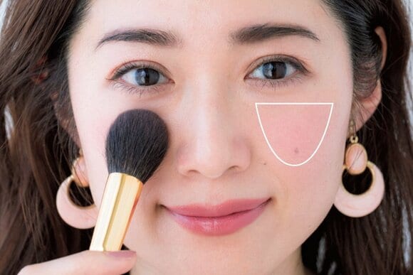 ほっぺにチーク