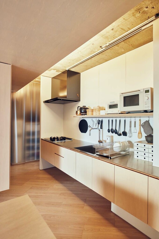 35㎝ 浮かせたキッチン