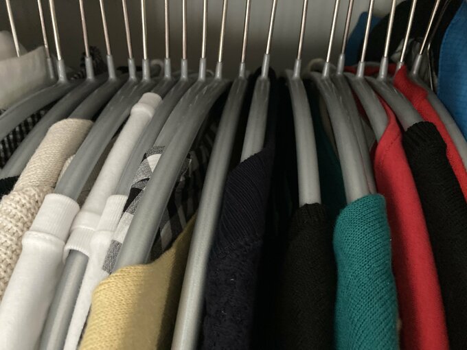 服を捨てて、お気に入りの服だけが並ぶ最強のクローゼットをつくるコツ