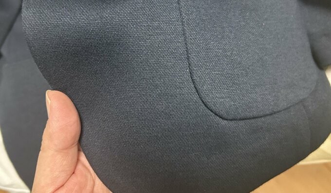 ユニクロ　キッズスーツ