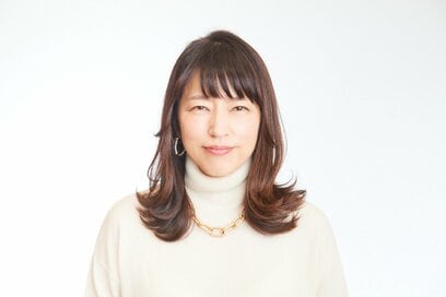 どうバランスとる？タートルネックで首元が渋滞しているときの正解ヘア