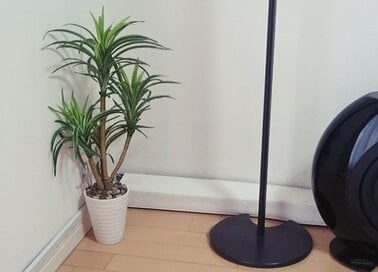 ニトリで解決！見苦しい配線やコンセントをすっきり隠す