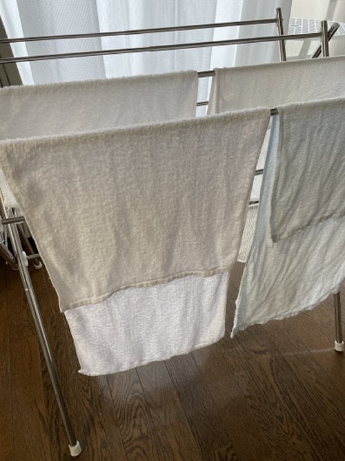 スタンド型物干しに衣類