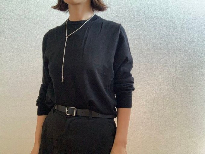 トップスはユニクロのメリノシリーズを愛用。艶があって上品です