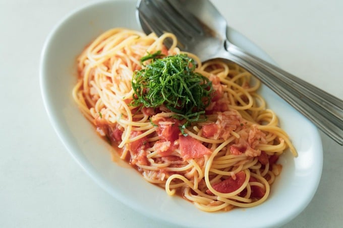 切干大根入りトマトソースのパスタ