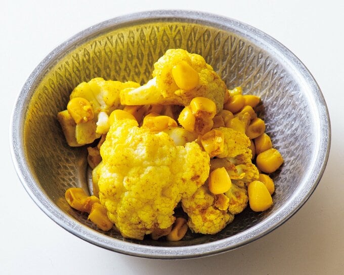 コーンとカリフラワーのサブジ