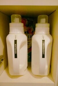 ストックはその奥に置く