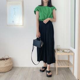 ユニクロの2990円「スカートパンツ」。涼しくラクちん、高見え！